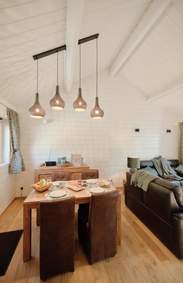 Chalet D'Un Ami Somme-Leuze Luaran gambar